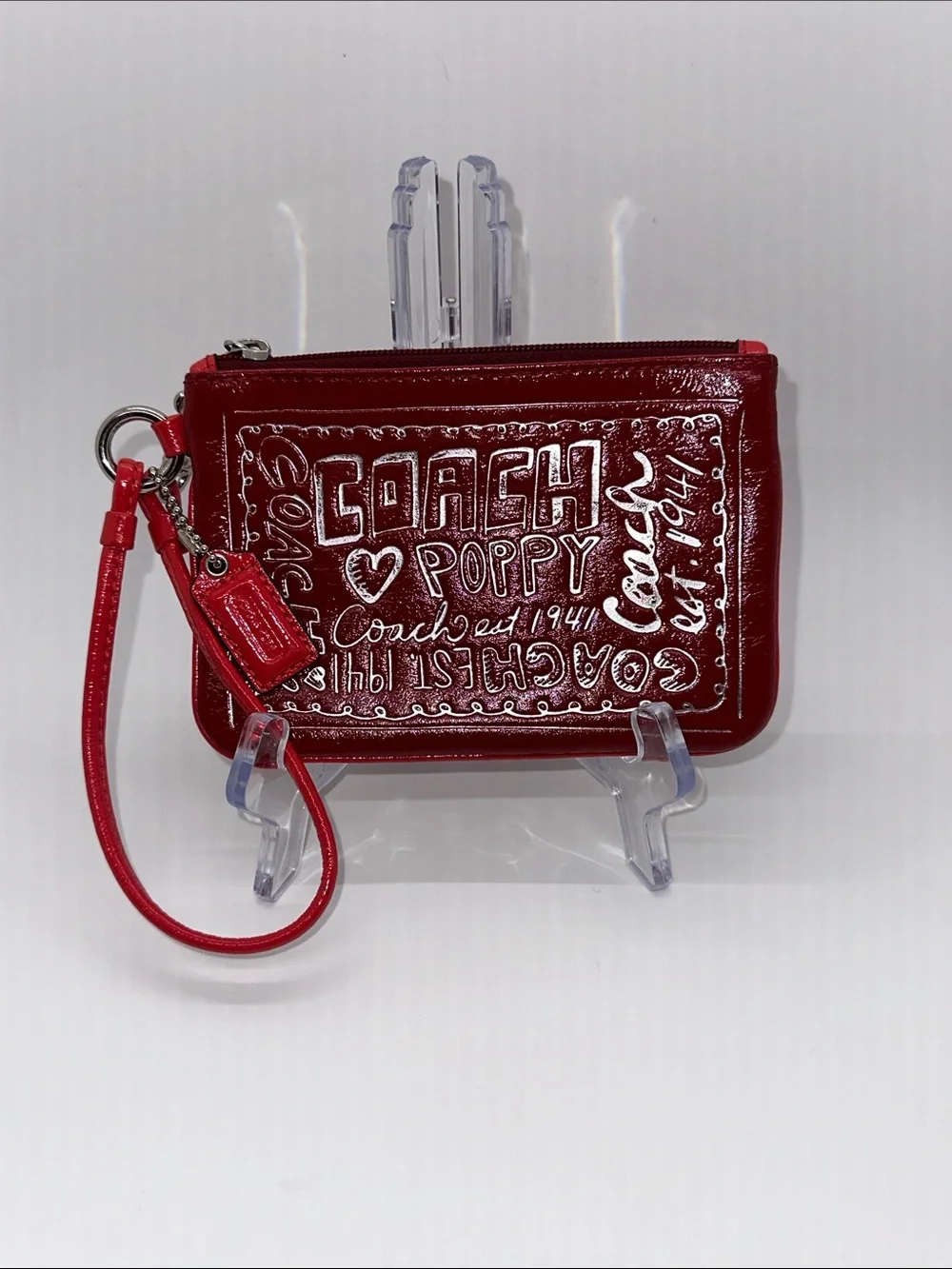 Coach♥️Poppy Patent Wristlet - Picture 1 of 9